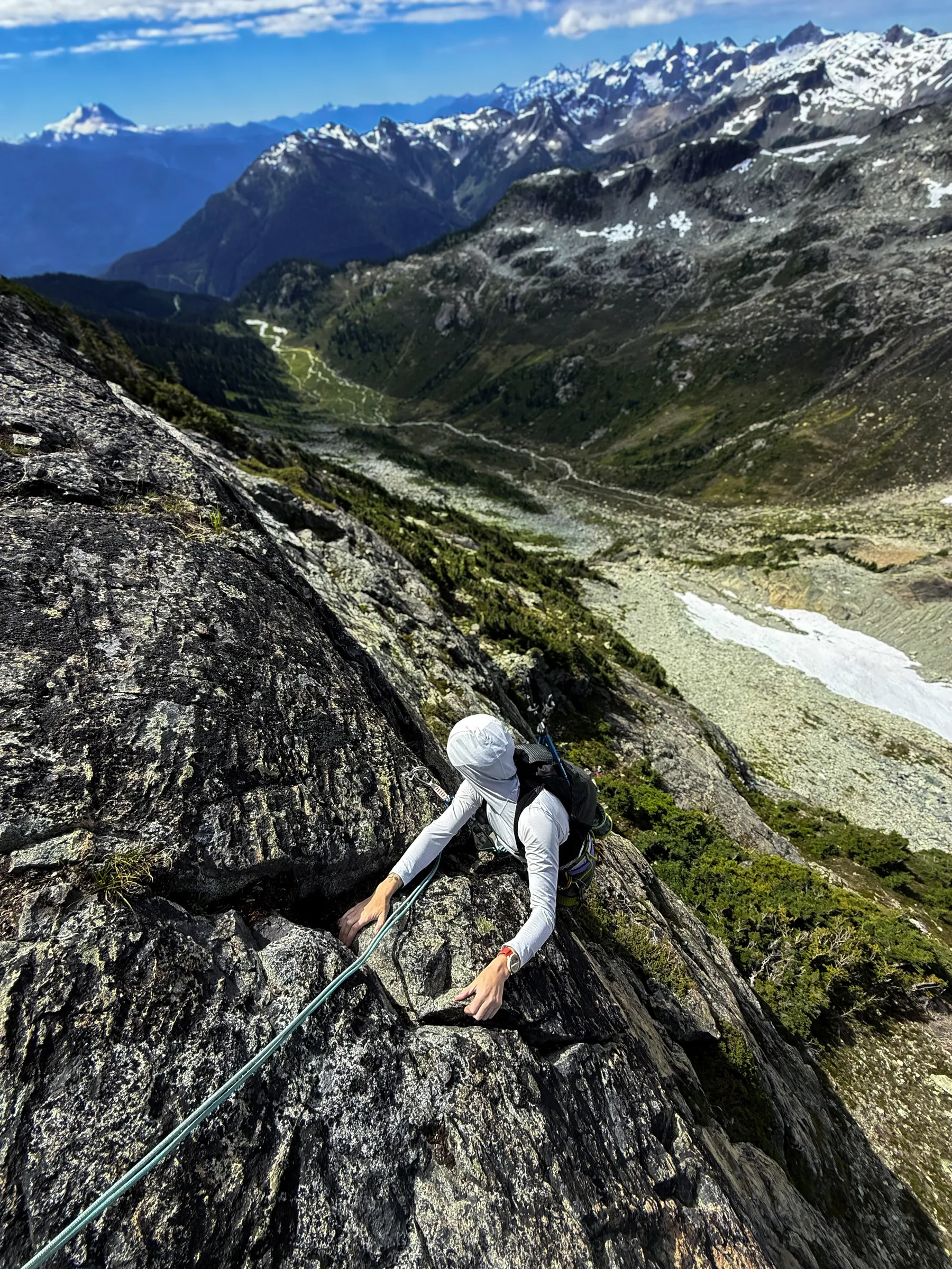 Linsey pulling through the black roof on the 5.8+ sixth pitch of Bastardo